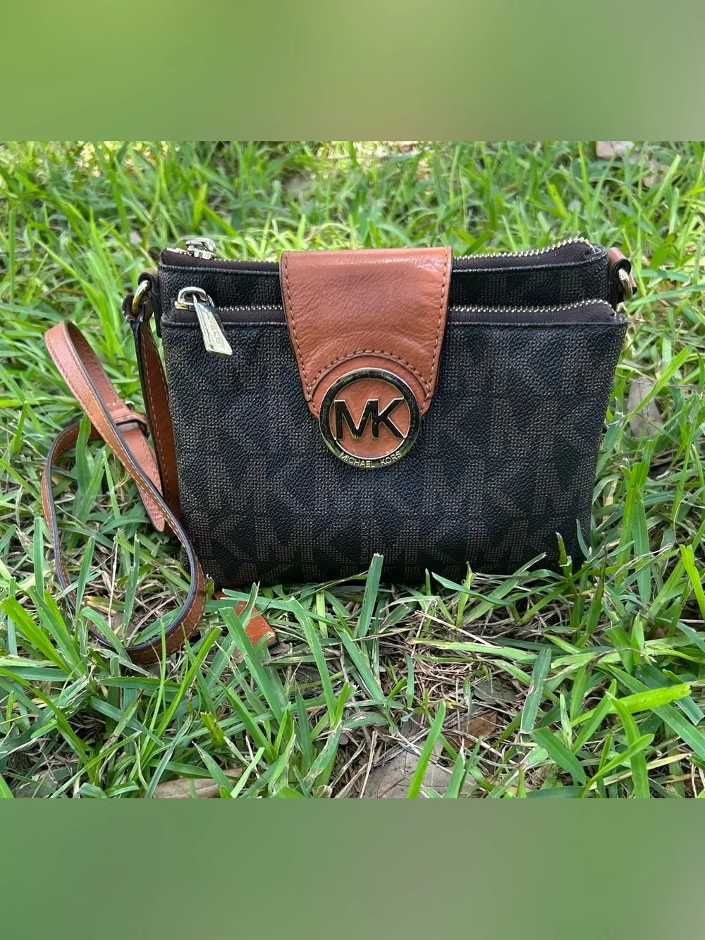 Michael Kors Fulton Small Saffiano Brown Leather Messenger